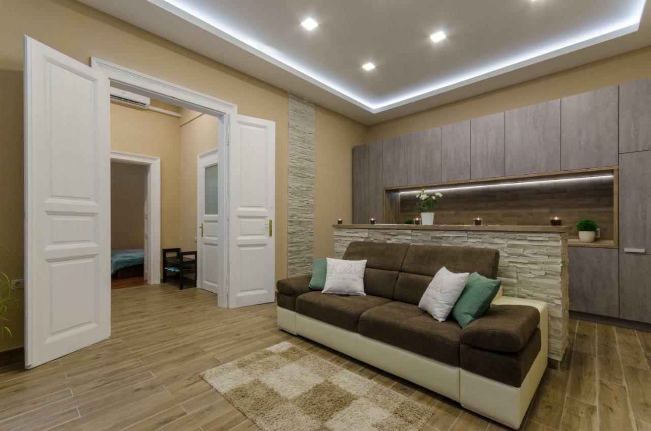 Modern, Luxury Flat In The Heart Of Budapest Exterior foto
